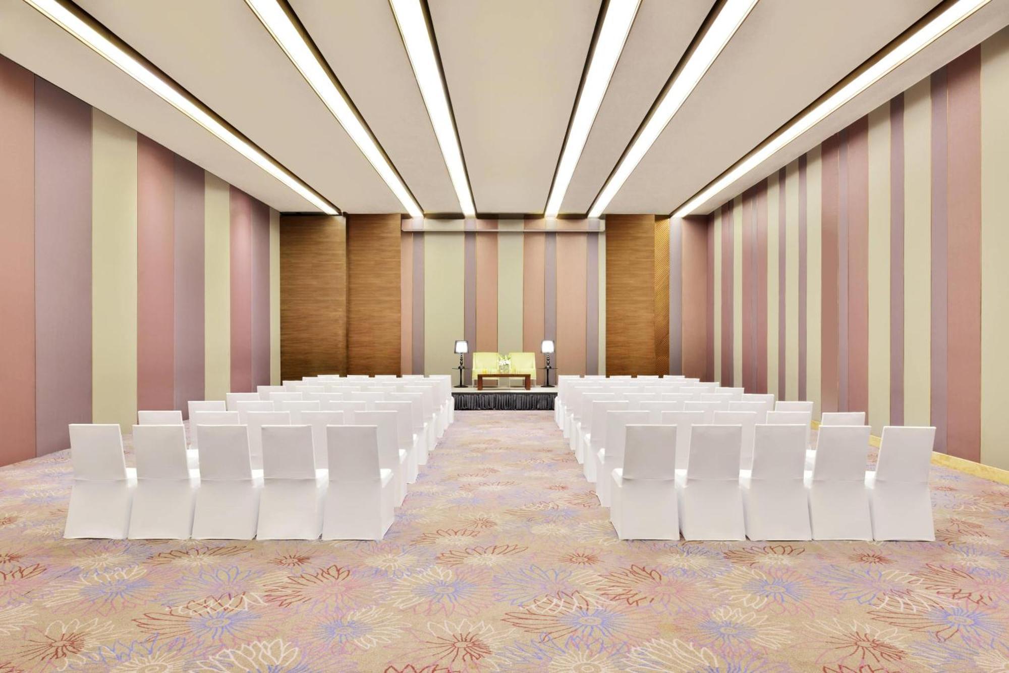 Courtyard By Marriott Bengaluru Outer Ring Road Hotell Eksteriør bilde